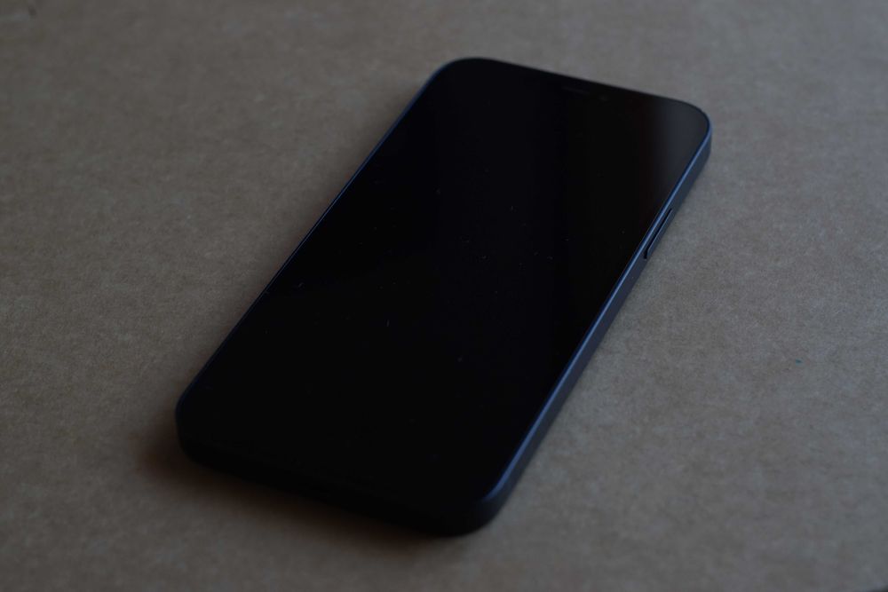 iPhone 12 128GB Preto