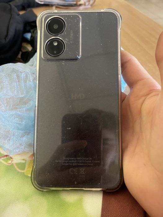 Телефон HMD 2/64 в ідеальному стані 100% состояние батареї