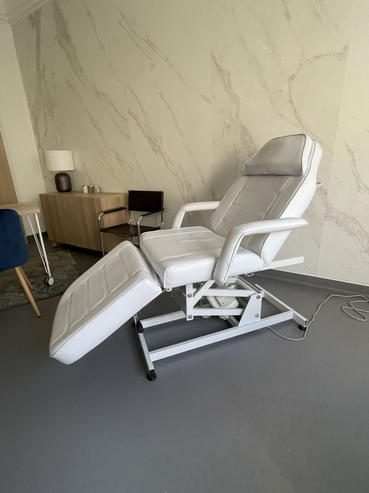 Marquesa semi-eléctrica de Massagem/Harmonização Orofacial