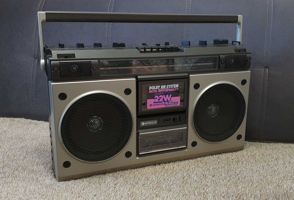 Легендарна японська магнітола Hitachi TRK-8200E 22W  Stereo