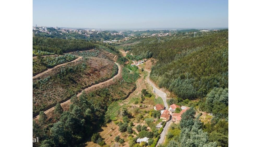 Terreno com 454 m2 em Coimbra