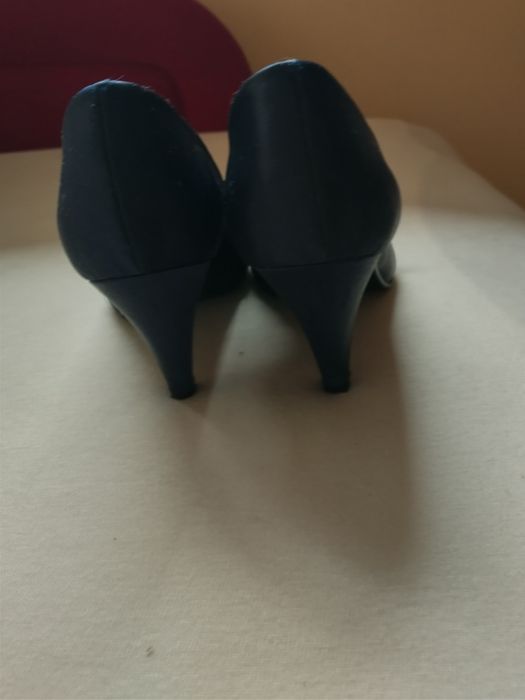 Buty na obcasie..