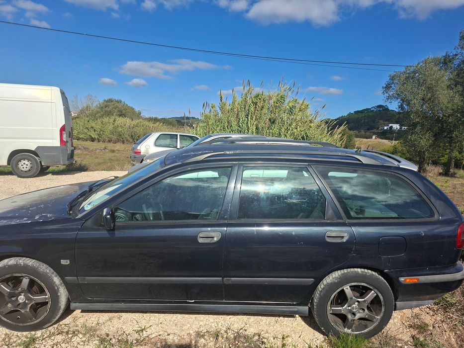 Vende se volvo v 40 — photo 2