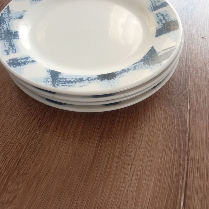 Talerzyki deserowe 4szt