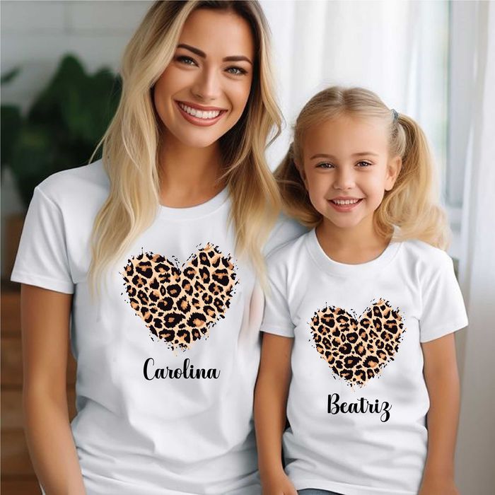 T-Shirt Branca Leopard Heart