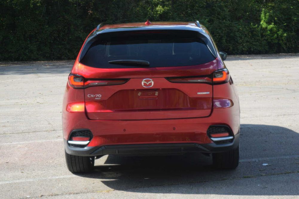 Mazda CX-70 PHEV Premium Plus      2025