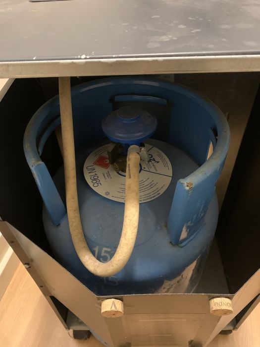 Aquecedor a gás Junex com garrafa