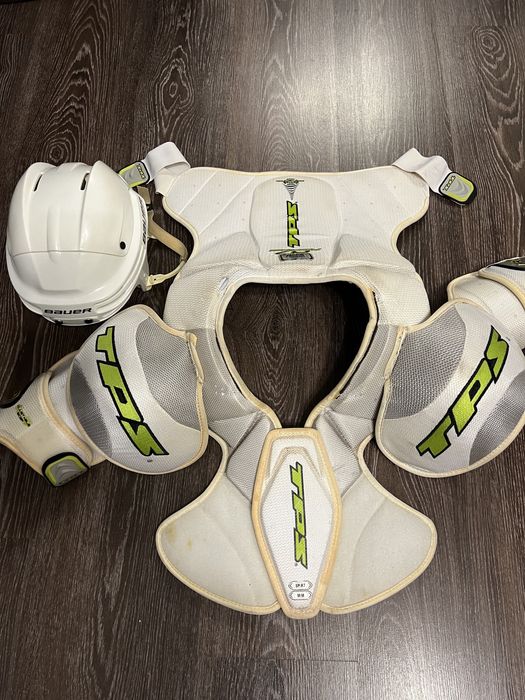 Нагрудник TPS size M  Шлем Bauer size S-M