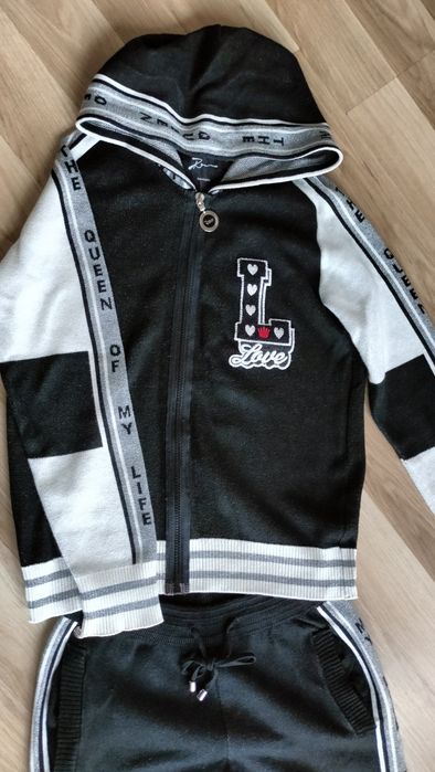 Komplet dresowy damski