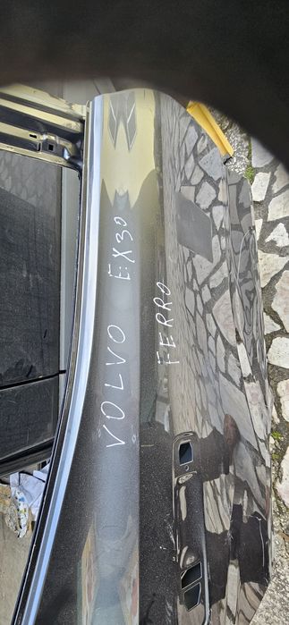 Porta para volvo ex30.