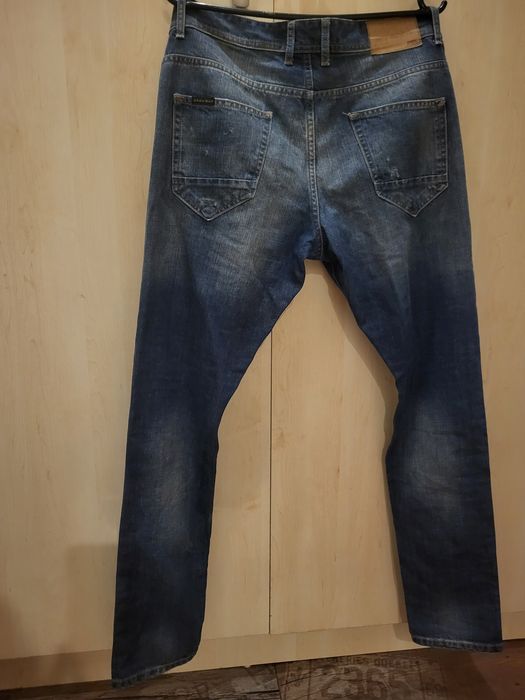 Piękne jeansy z dziurami, poszarpane ZARA rozmiar 40