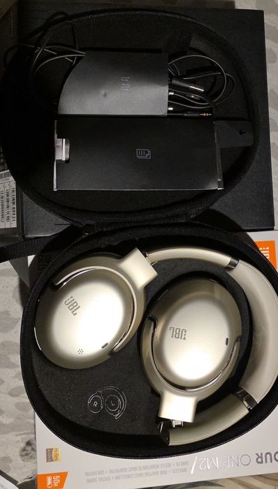 Słuchawki nauszne bezprzewodowe JBL Tour M2 Champagne