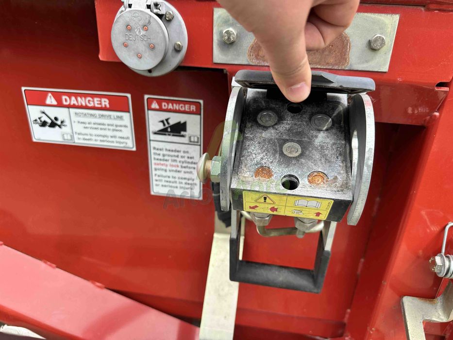 Жатка Case IH 2020 Flex шириною 9 метрів для збирання сої