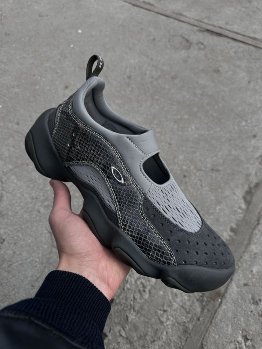 Оригінальні чоловічі кросівки Oakley x Factory Team Brain Dead Sandal