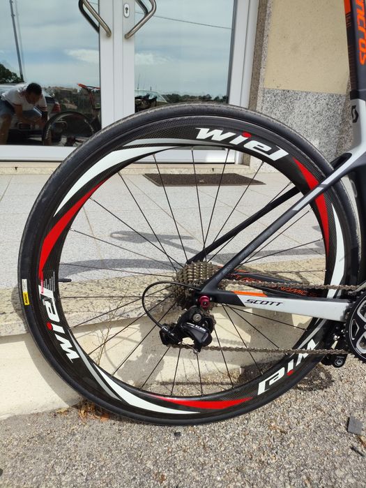 Scott Foil 20 – Estrada - Carbono