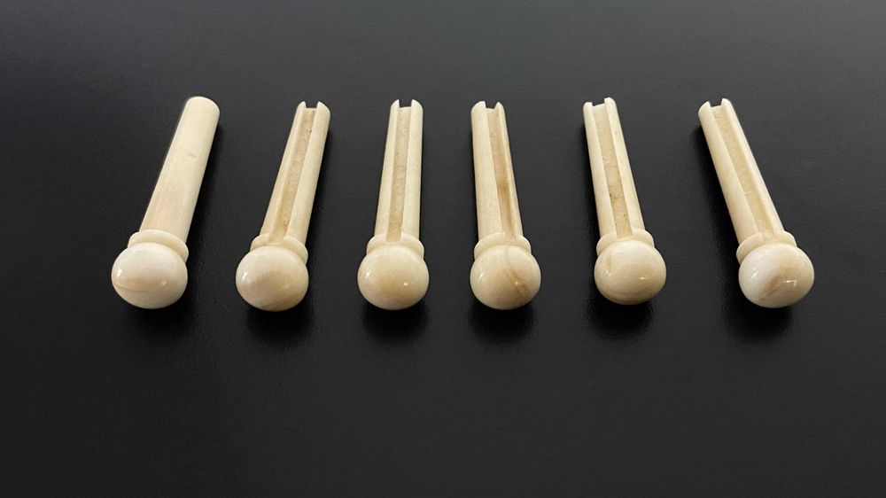 Pins em osso de camelo Guitarra Folk Premium
