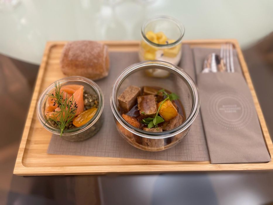 Vendemos frascos para sumos ou frutos secos. REUTILIZÁVEIS.  Bolso.