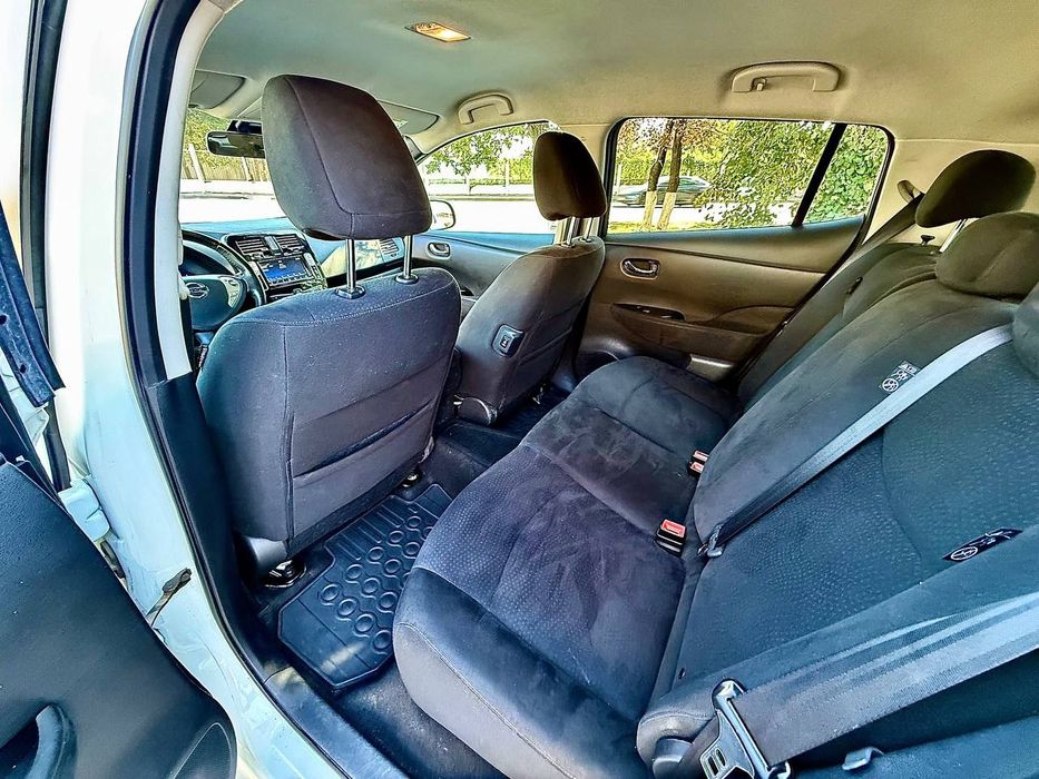 електромобіль Nissan leaf 30квт