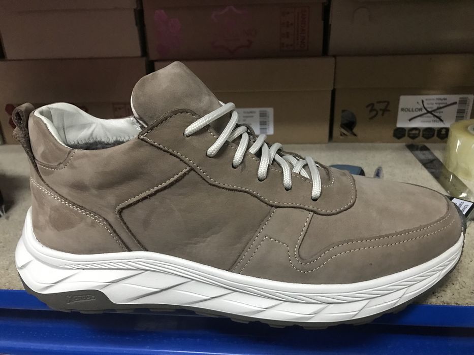 Зимові чоловічі високі кросівки 42р, 44 р