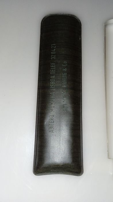 Antiga Lupa em Acrílico