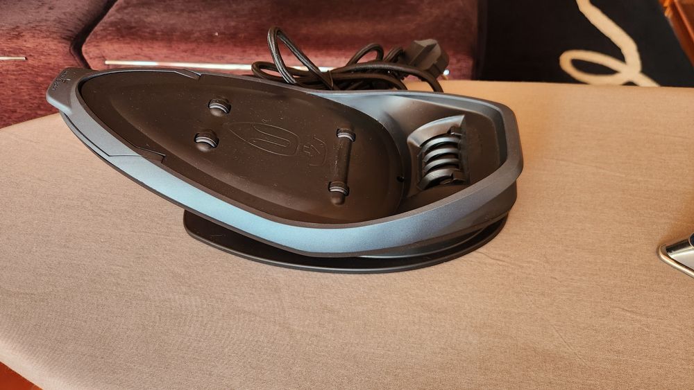 Ferro de engomar cordless