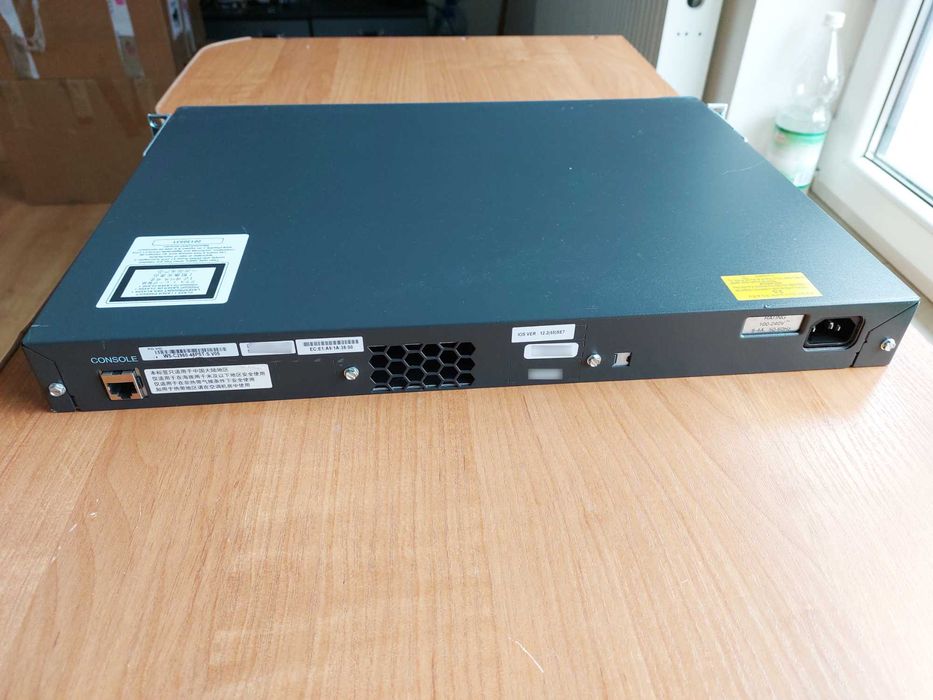 Switch PoE do CCTV Cisco WS-C2960-48PST-S (48 portów) (2)