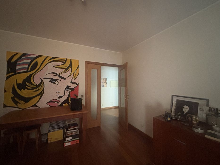 Arrenda-se quarto suite com wc privado a 15 min da FEUP