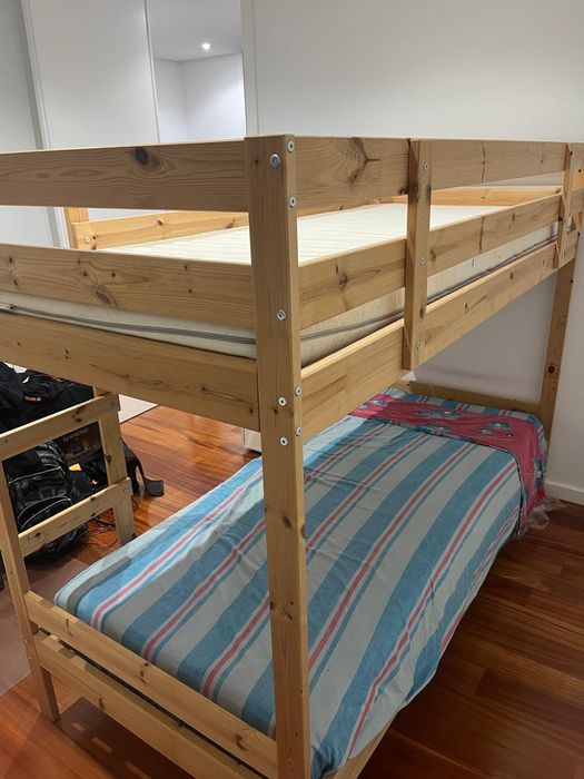 Cama beliche 90x200 + 2 colchões