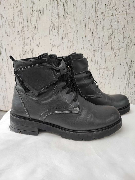 Черевики жіночі демісезонні