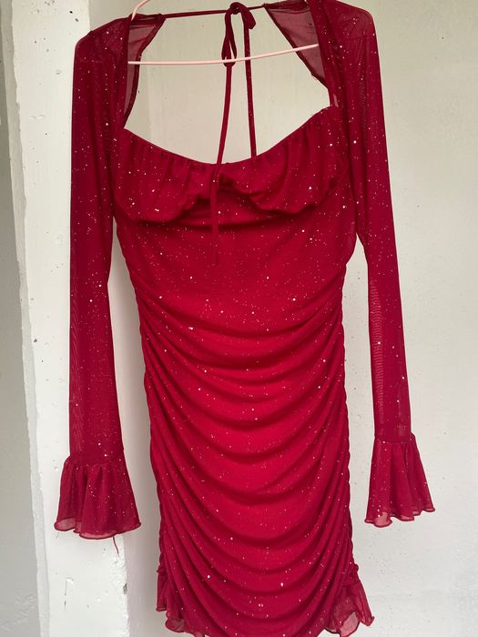 Неймовірна вечірня сукня