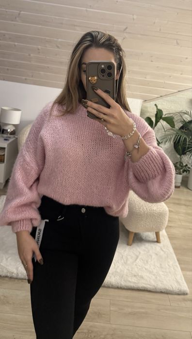 Nowy sweterek chmurka