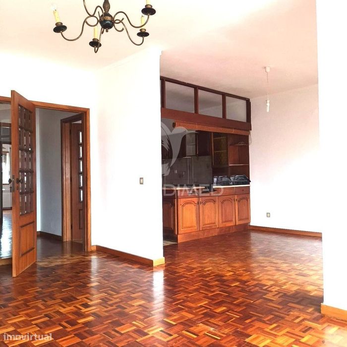 Apartamento T2 — Santo António dos Olivais, Coimbra