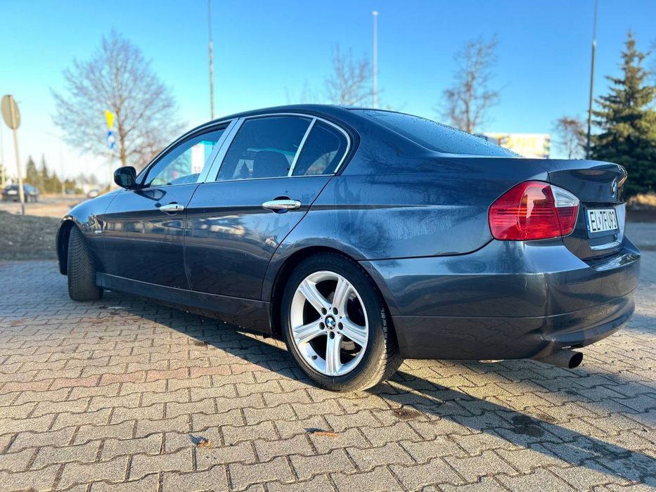 Bmw e90 2005 rok
