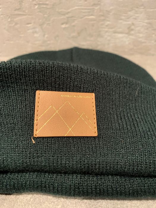 Czapka damska Diverse