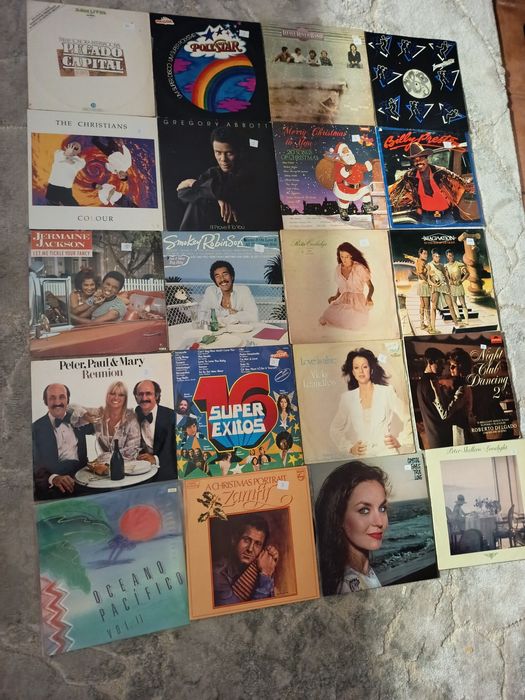 Lote de vinis a €3 e €4