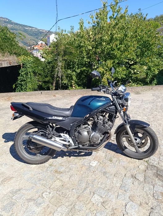 Yamaha XJ600N de 2001