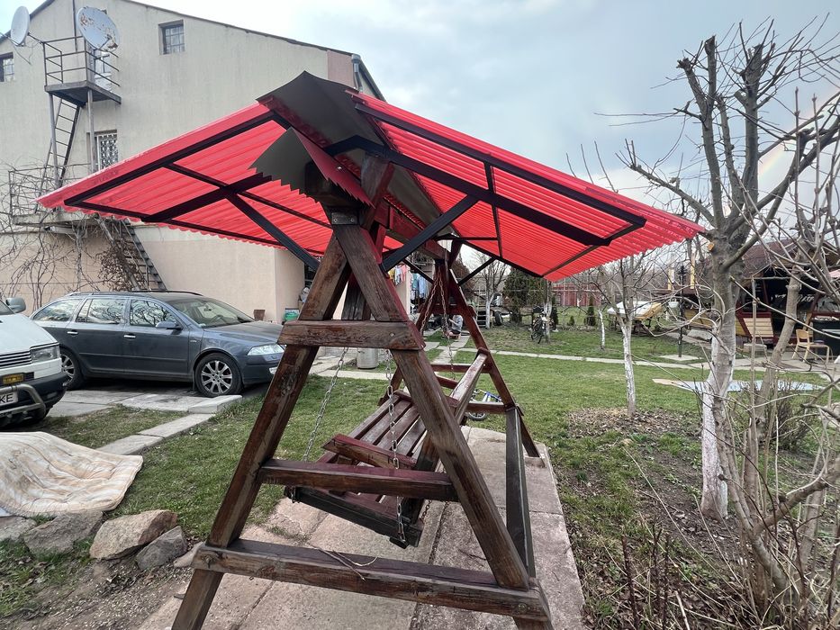 Продам садову качелю матеріал брус сосна 100 х 100