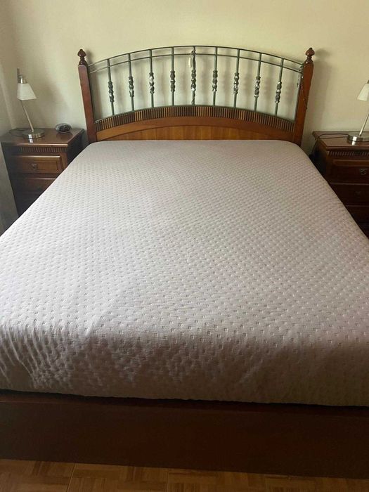 Mobilia de Quarto em Cerejeira