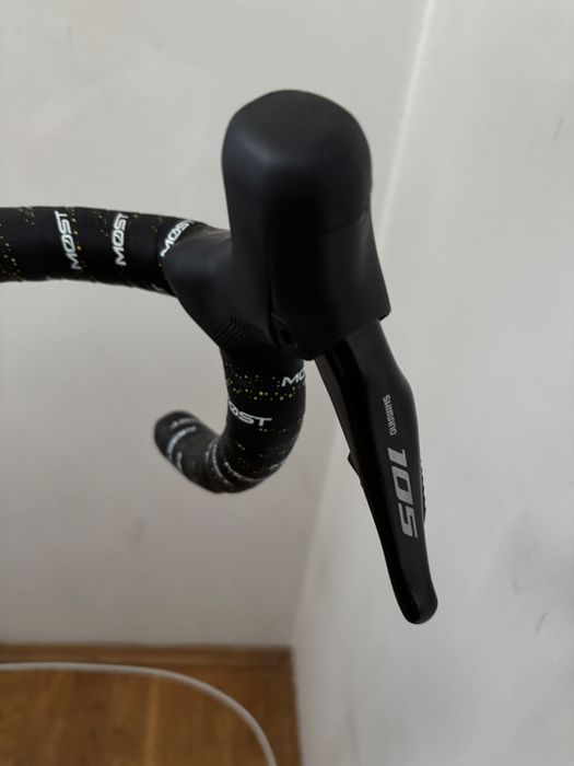 Grupa szosowa Shimano 105 Di2
