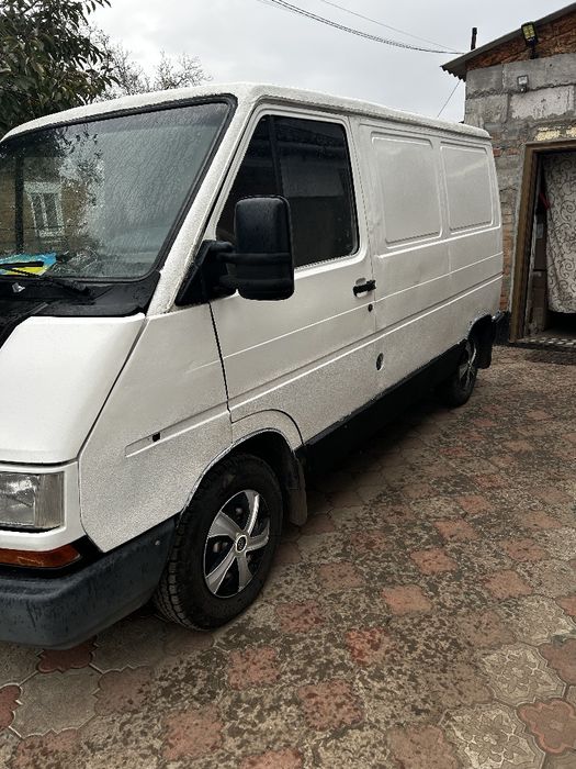 Продаю Renault Trafic 2.1D — 1999 рік, робочий стан