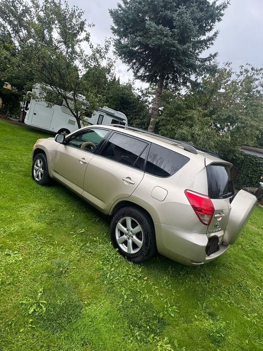 Toyota RAV-4
