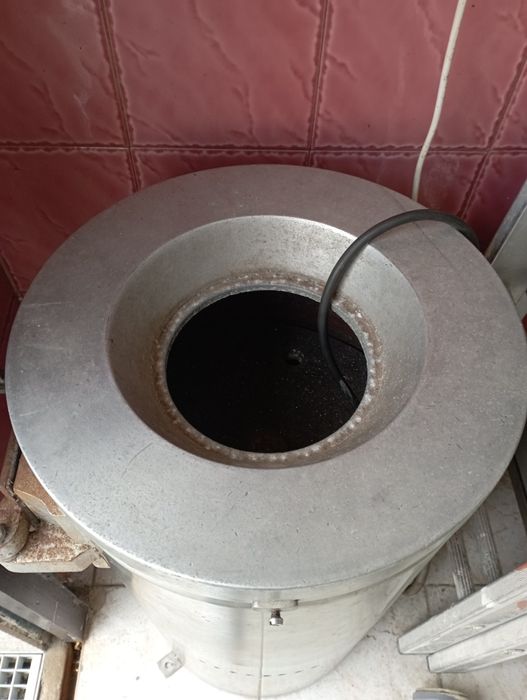 Máquina de descascar batatas