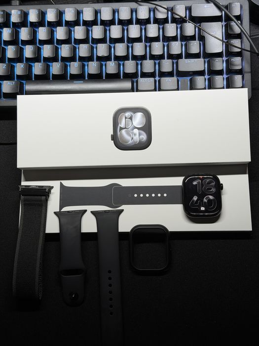 Apple Watch Series 11 GPS 46mm na cor Jet Black - EXCELENTE ESTADO