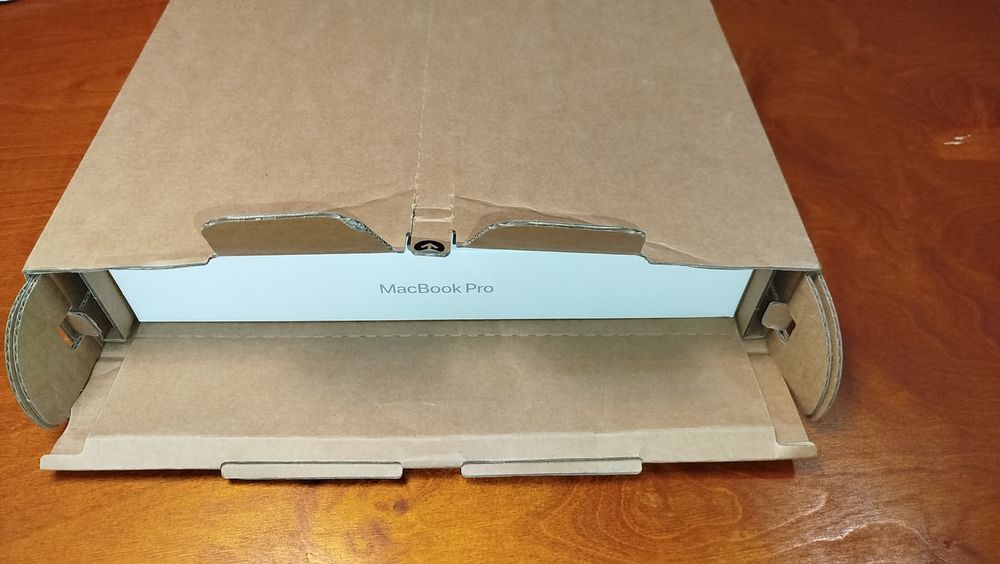 MacBook Pro M5 [24GB - 1TB) NOVO/SELADO