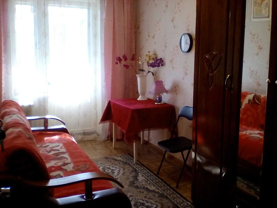 От хозяйки -сдам долгосрочно  комнату одной девушке