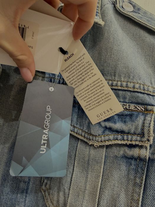 НОВА куртка бренду Guess з біркою