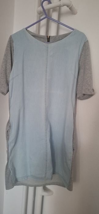 Sukienki uniwersalne M /L