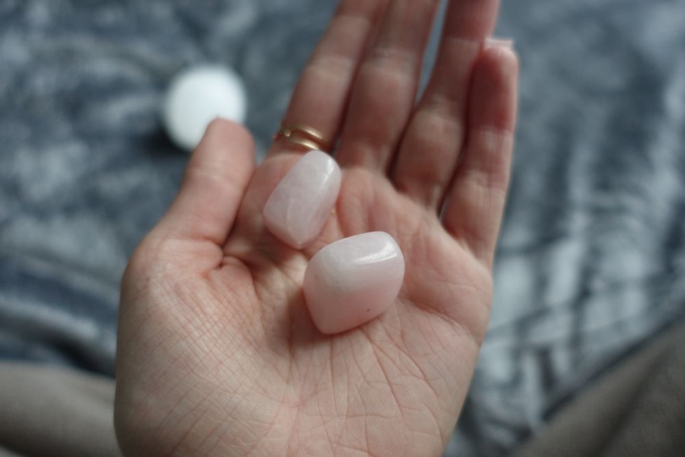 Натуральне каміння селеніт, рожевий кварц, гірський кришталь, агат