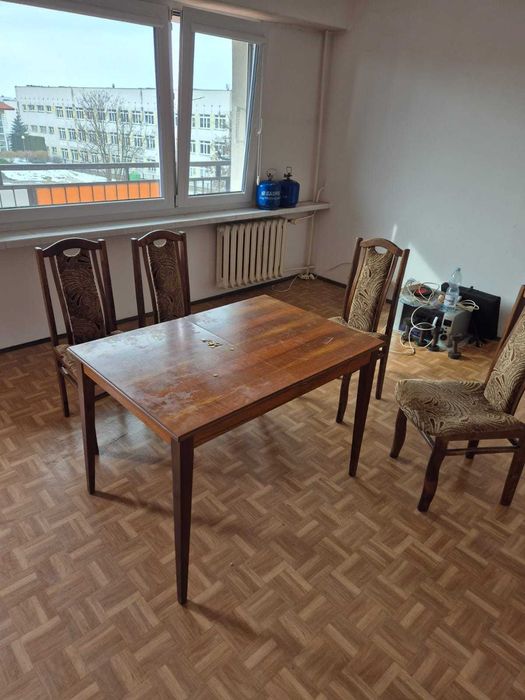stolik i 4 krzesła