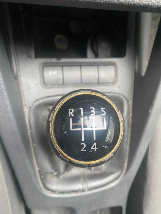 Volskwagen GOLF 1.9 tdi (2006)